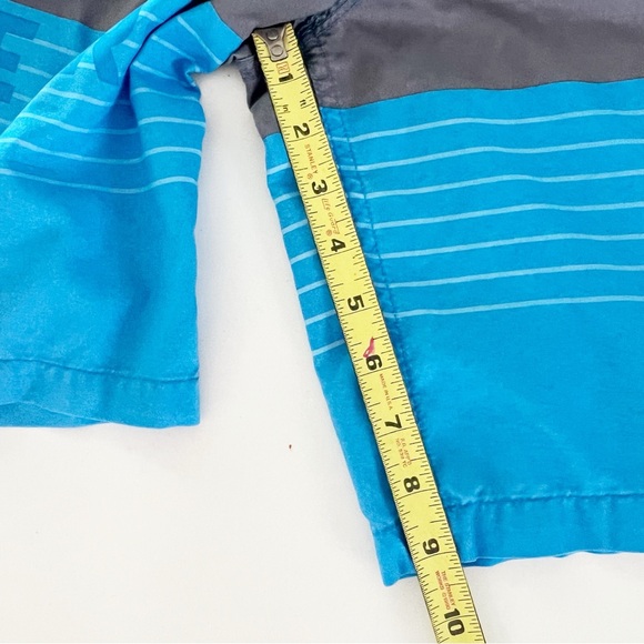 Ouiksilver Boys Blithe Color Block & Stripe Logo
Volley Boardshorts - Picture 6 of 16